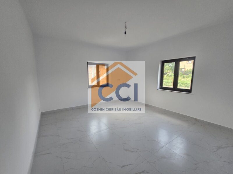 Sarata, Bacau, casa noua moderna de vanzare, confort, spatiu si liniste.